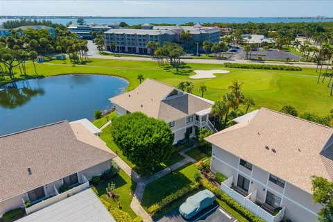 Photo of 333 NE GOLFVIEW Circle, Hutchinson Island, FL 34996 (MLS # B26053458)