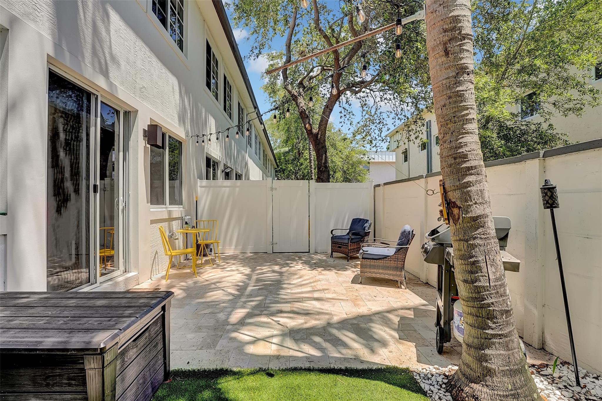 ATLANTIC EAST - Residential