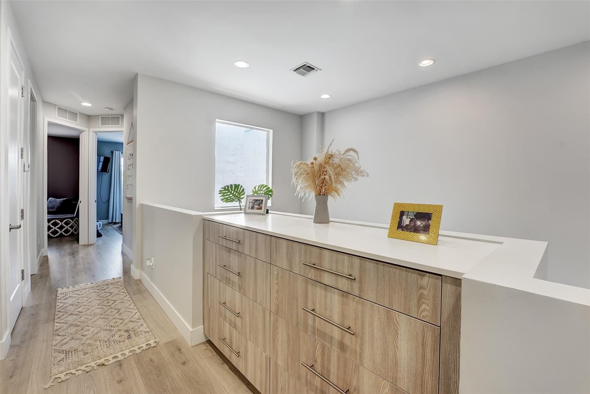 ATLANTIC EAST - Residential