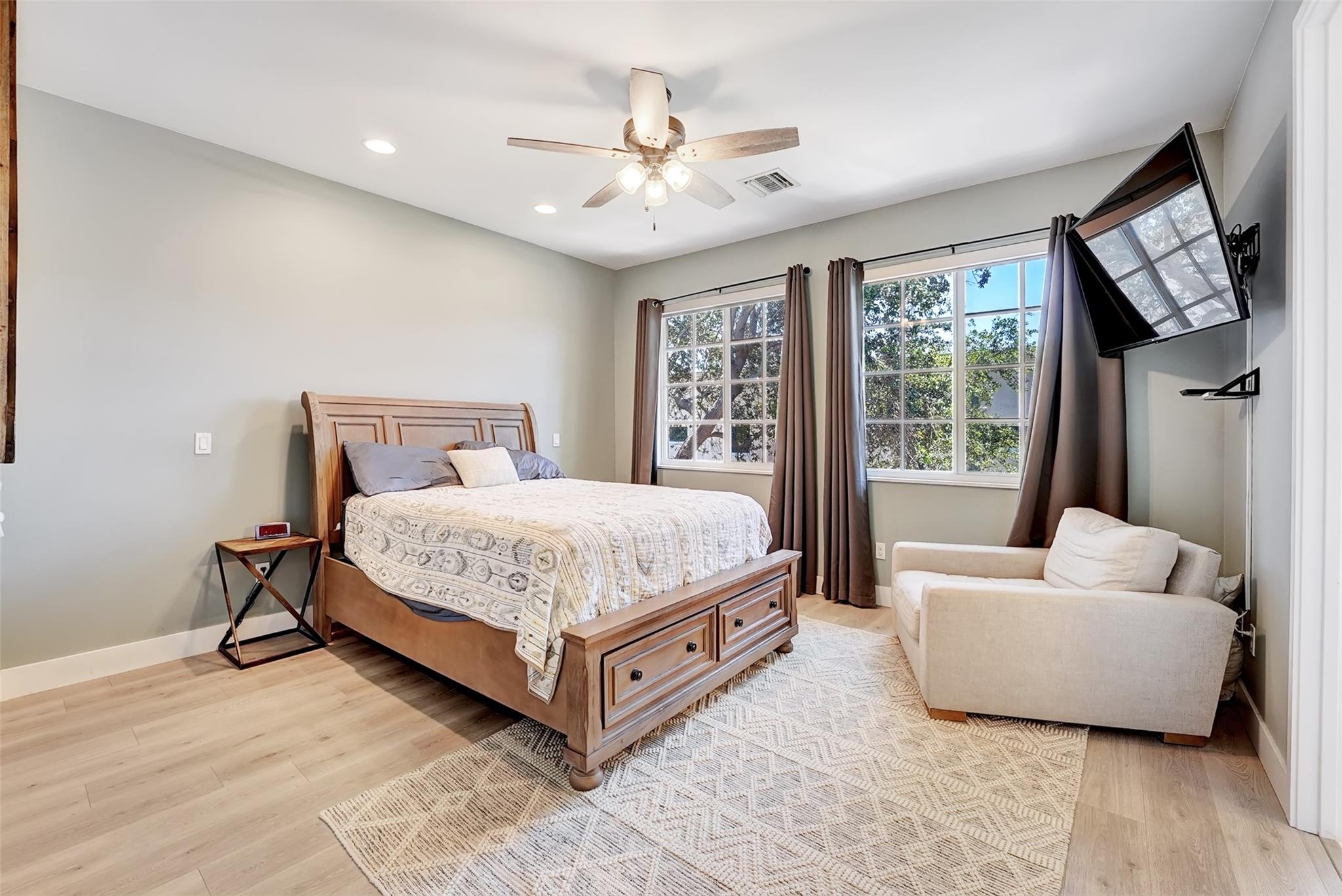 ATLANTIC EAST - Residential