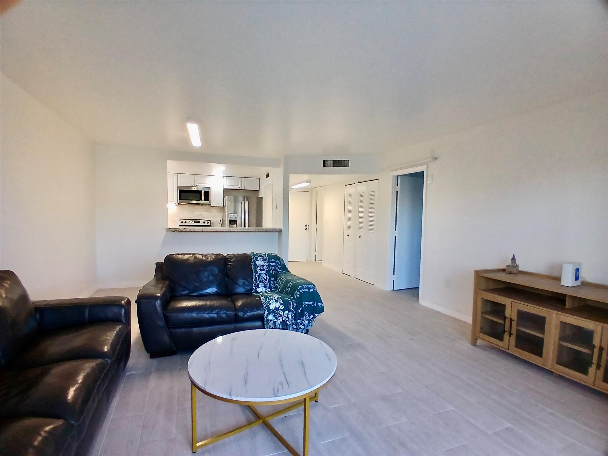 The Manors Of Inverrary - Residential Lease