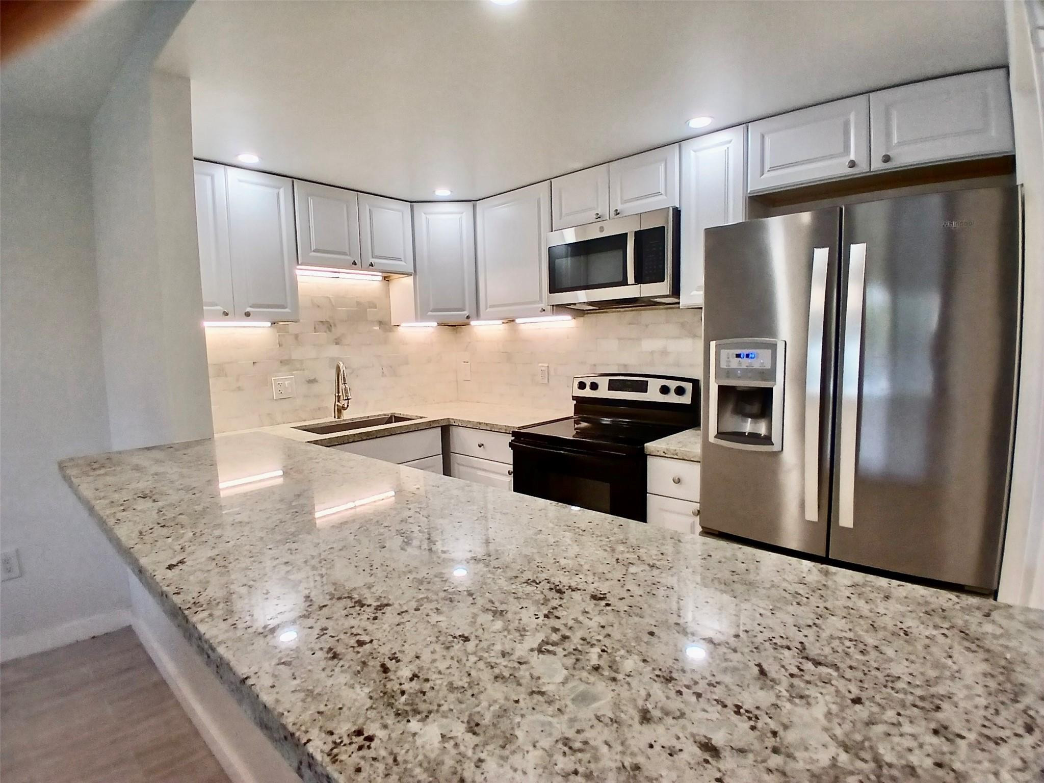 The Manors Of Inverrary - Residential Lease