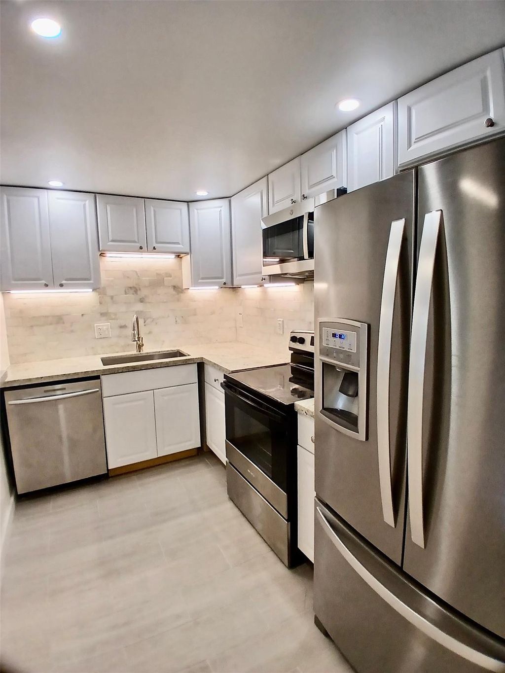 Photo of 4164 N Inverrary Drive #311, Lauderhill, FL 33319 (MLS # F10555884)