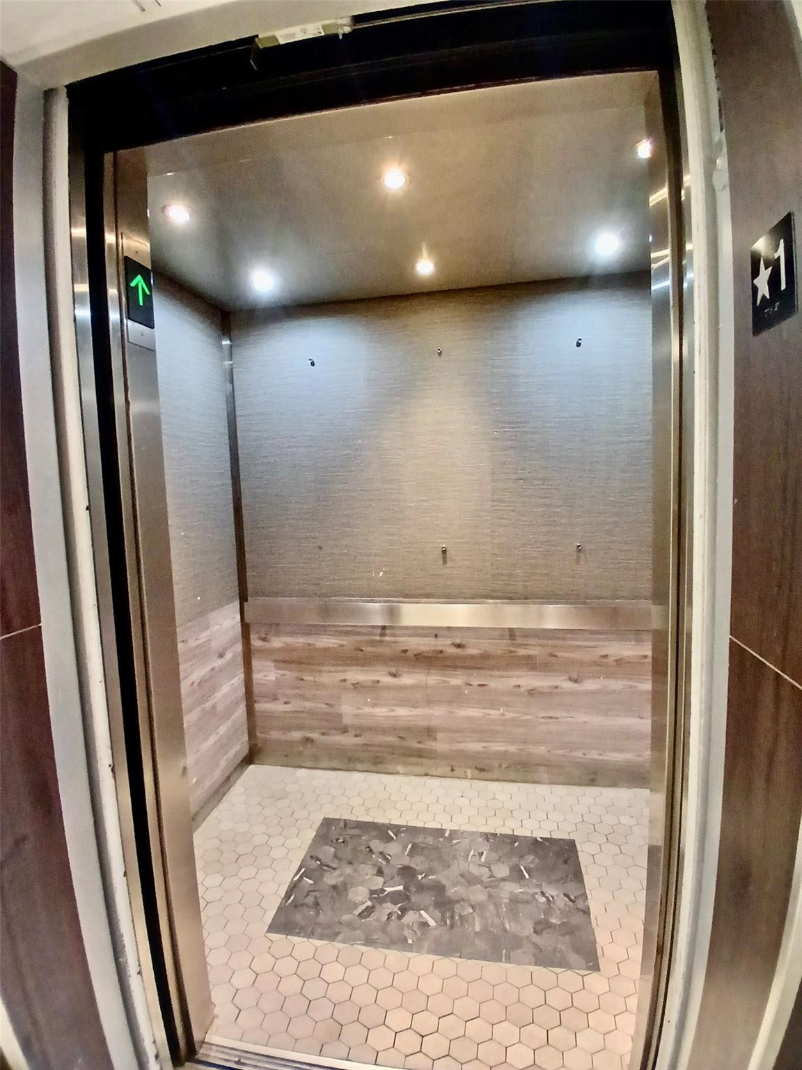 The Manors Of Inverrary - Residential Lease