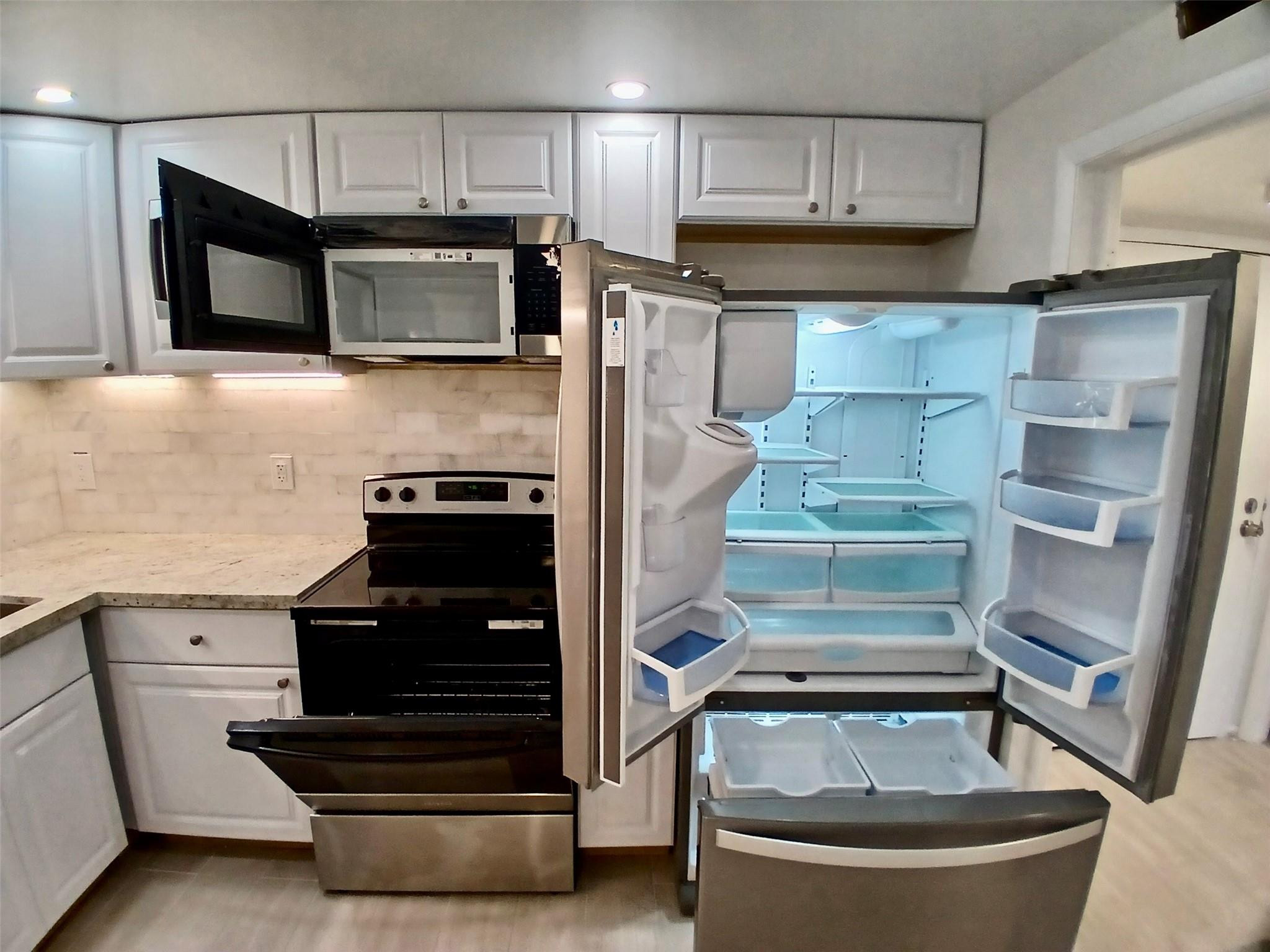 The Manors Of Inverrary - Residential Lease