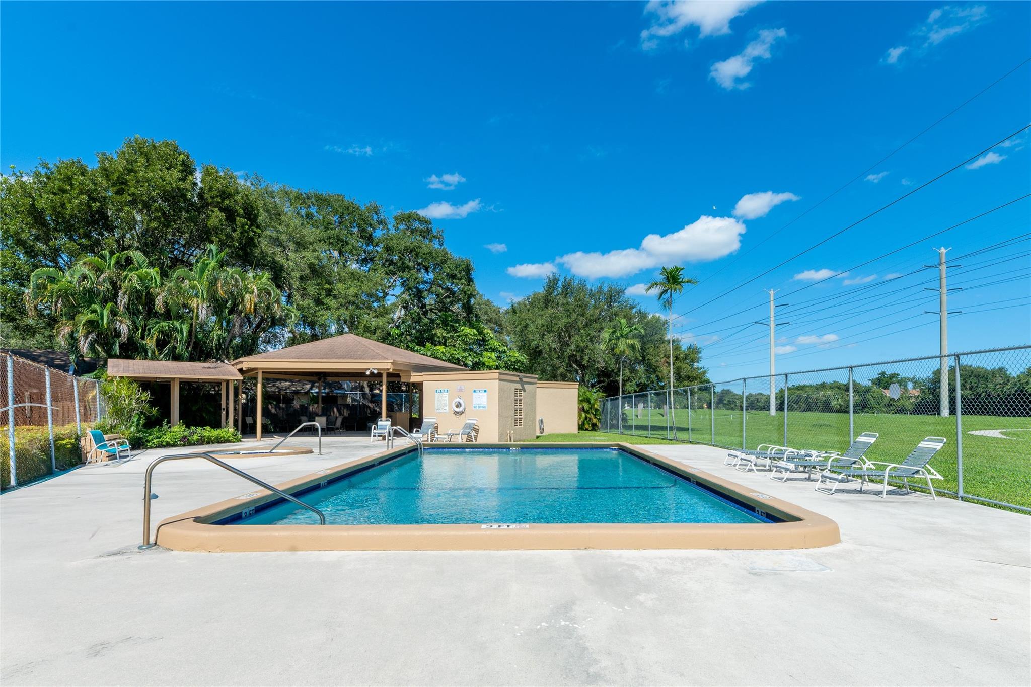 WESTLAKE - Residential