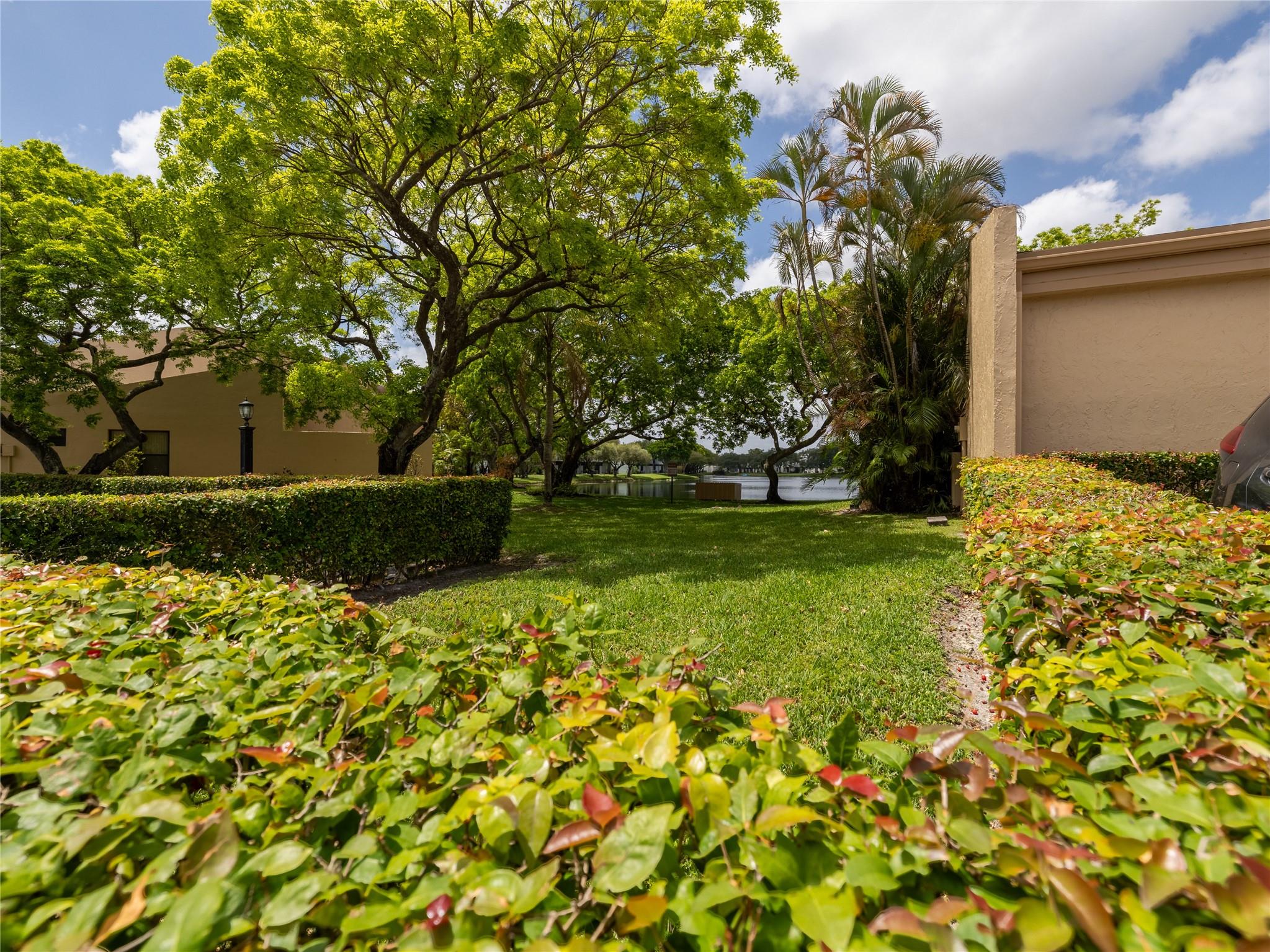 WESTLAKE - Residential
