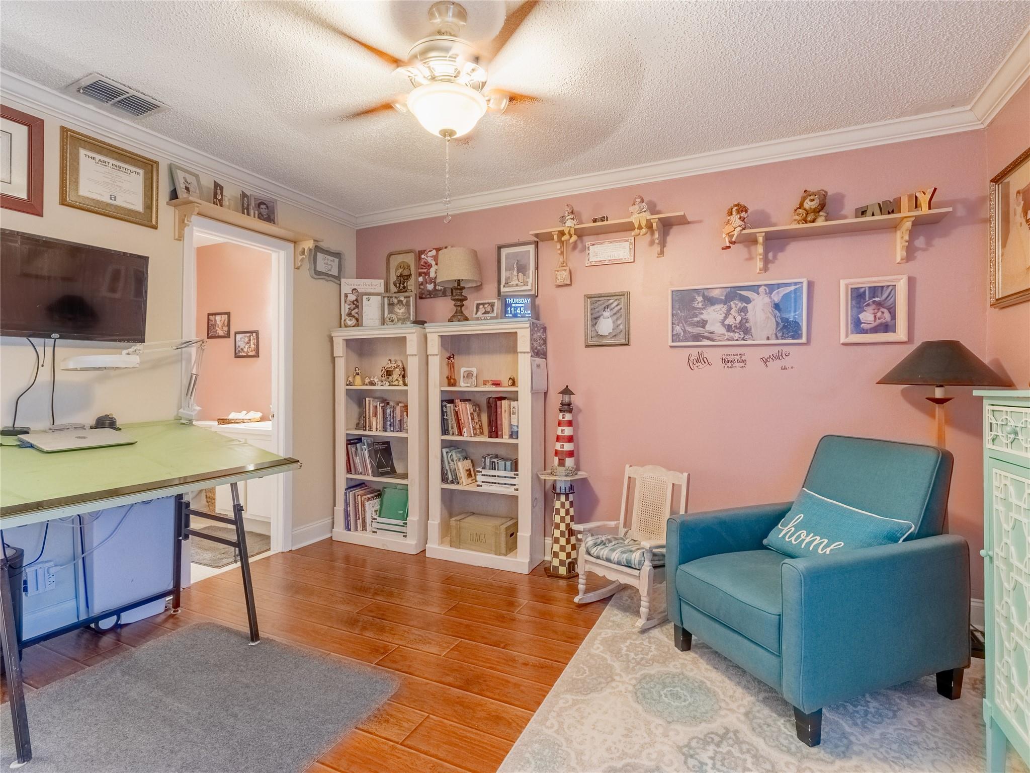 WESTLAKE - Residential