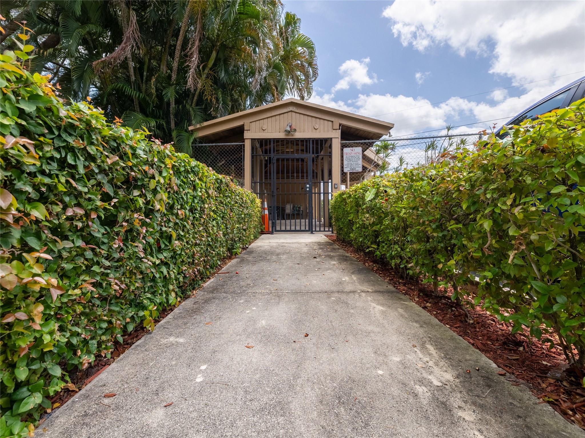 WESTLAKE - Residential