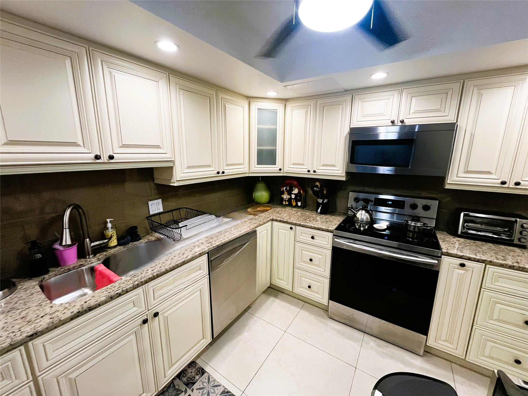 3500 Galt Ocean Drive 616