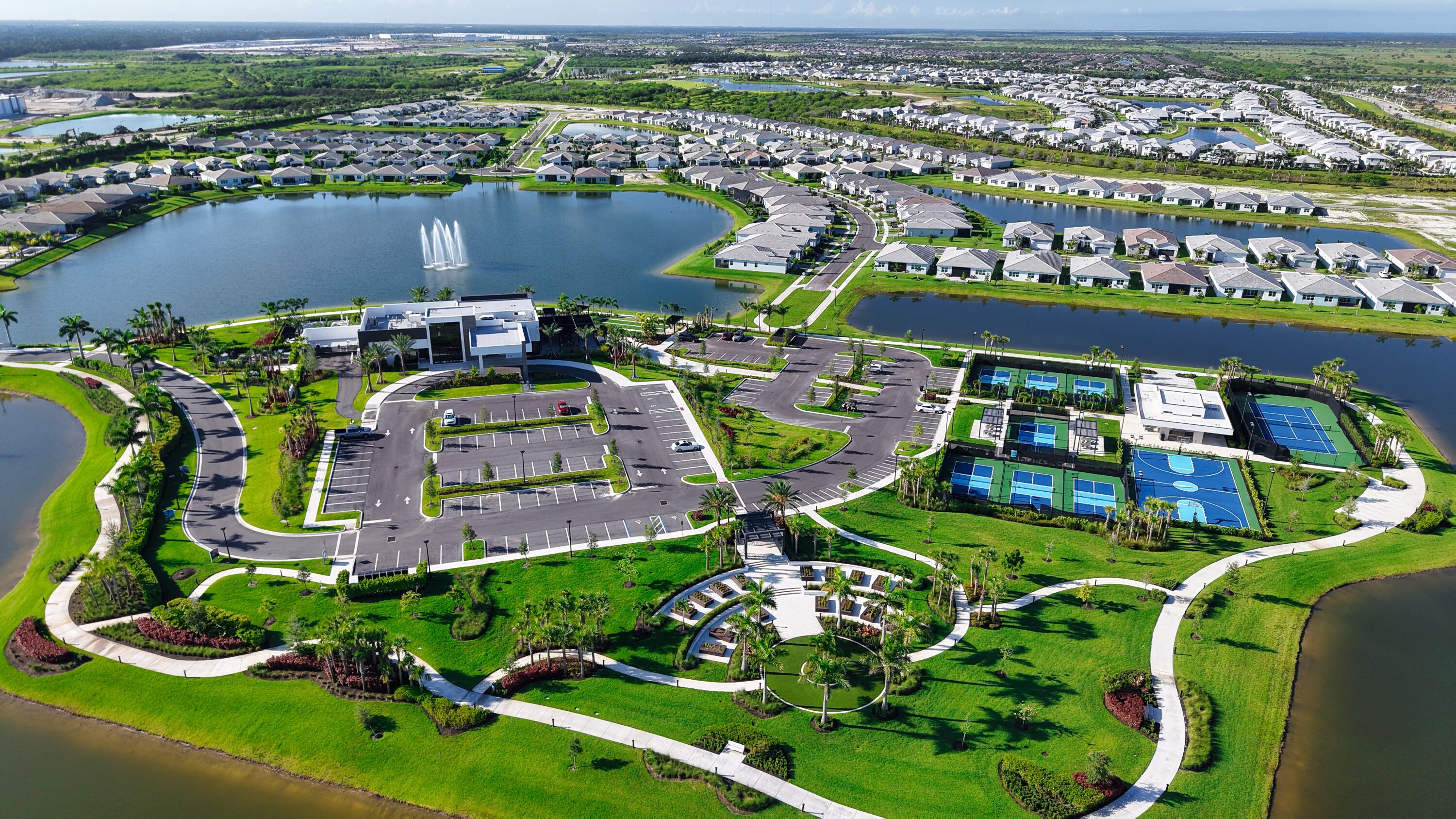 TELARO AT SOUTHERN GROVE - Residential