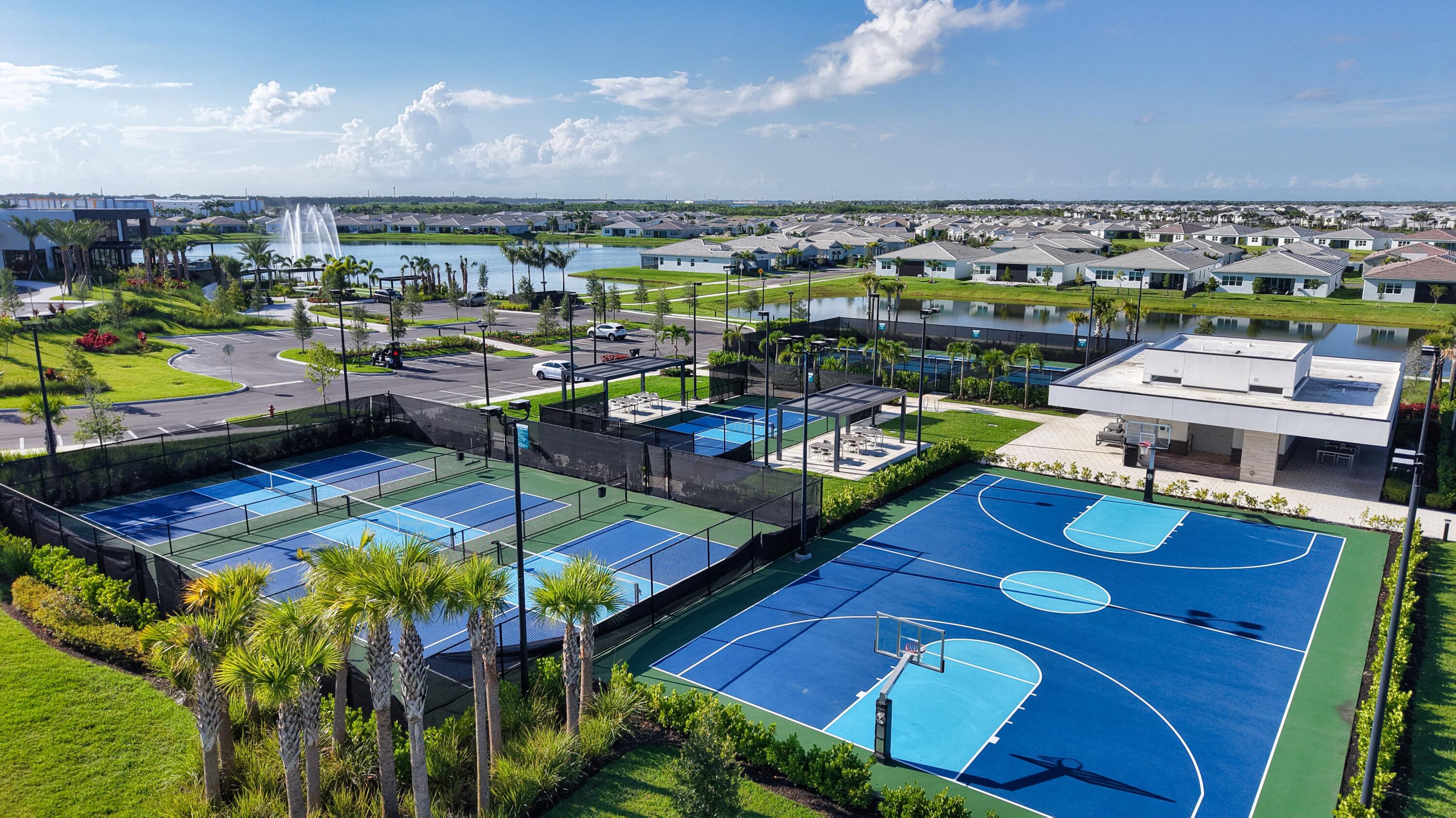 TELARO AT SOUTHERN GROVE - Residential