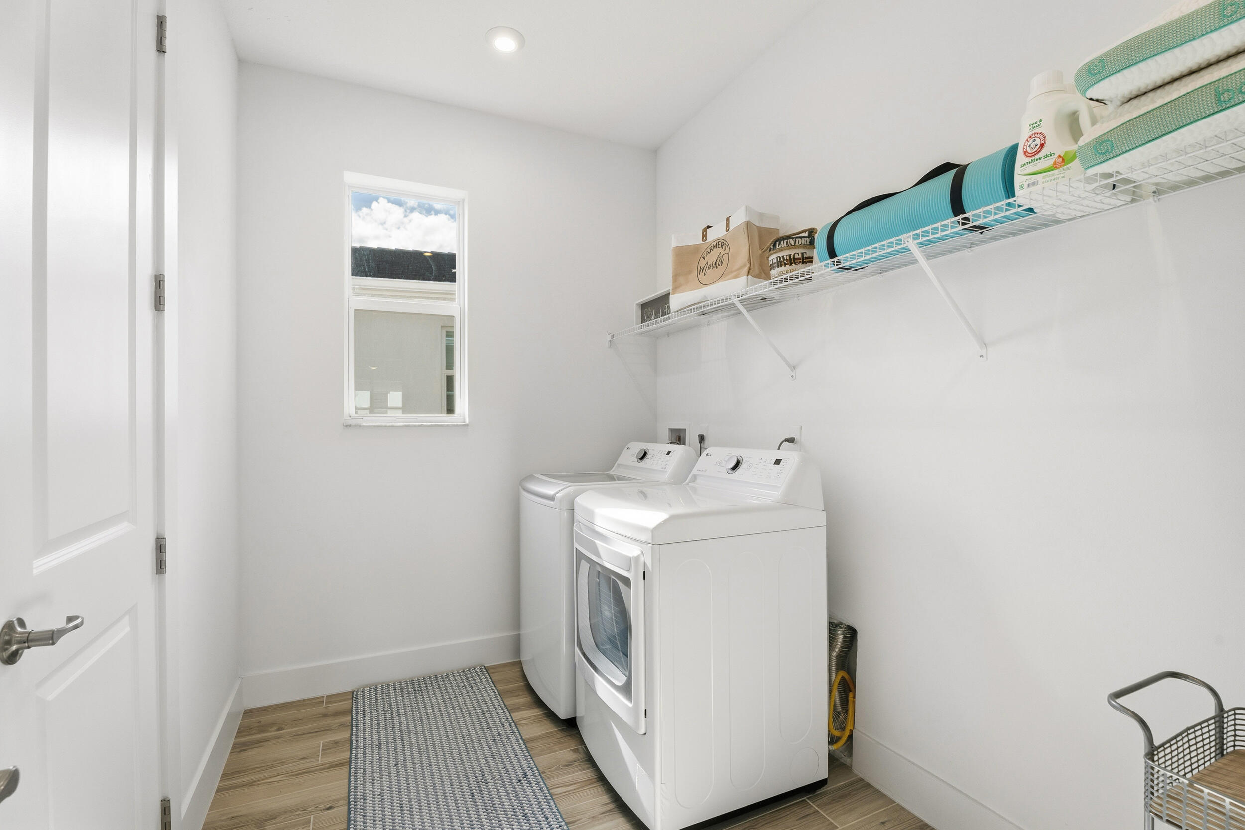 TELARO AT SOUTHERN GROVE - Residential