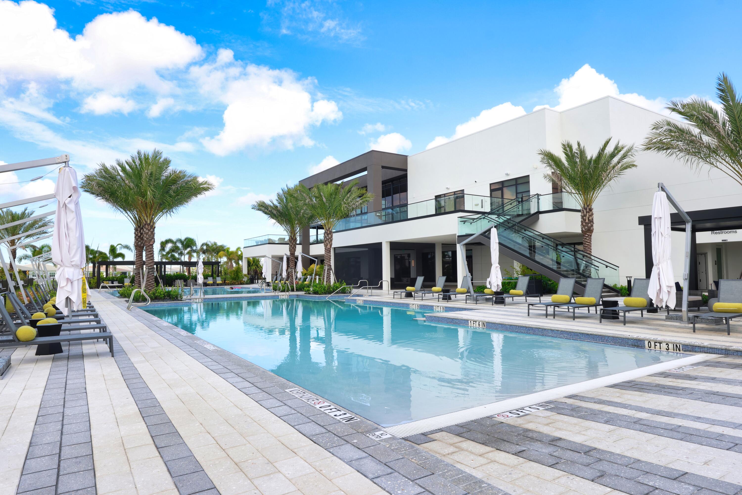 TELARO AT SOUTHERN GROVE - Residential