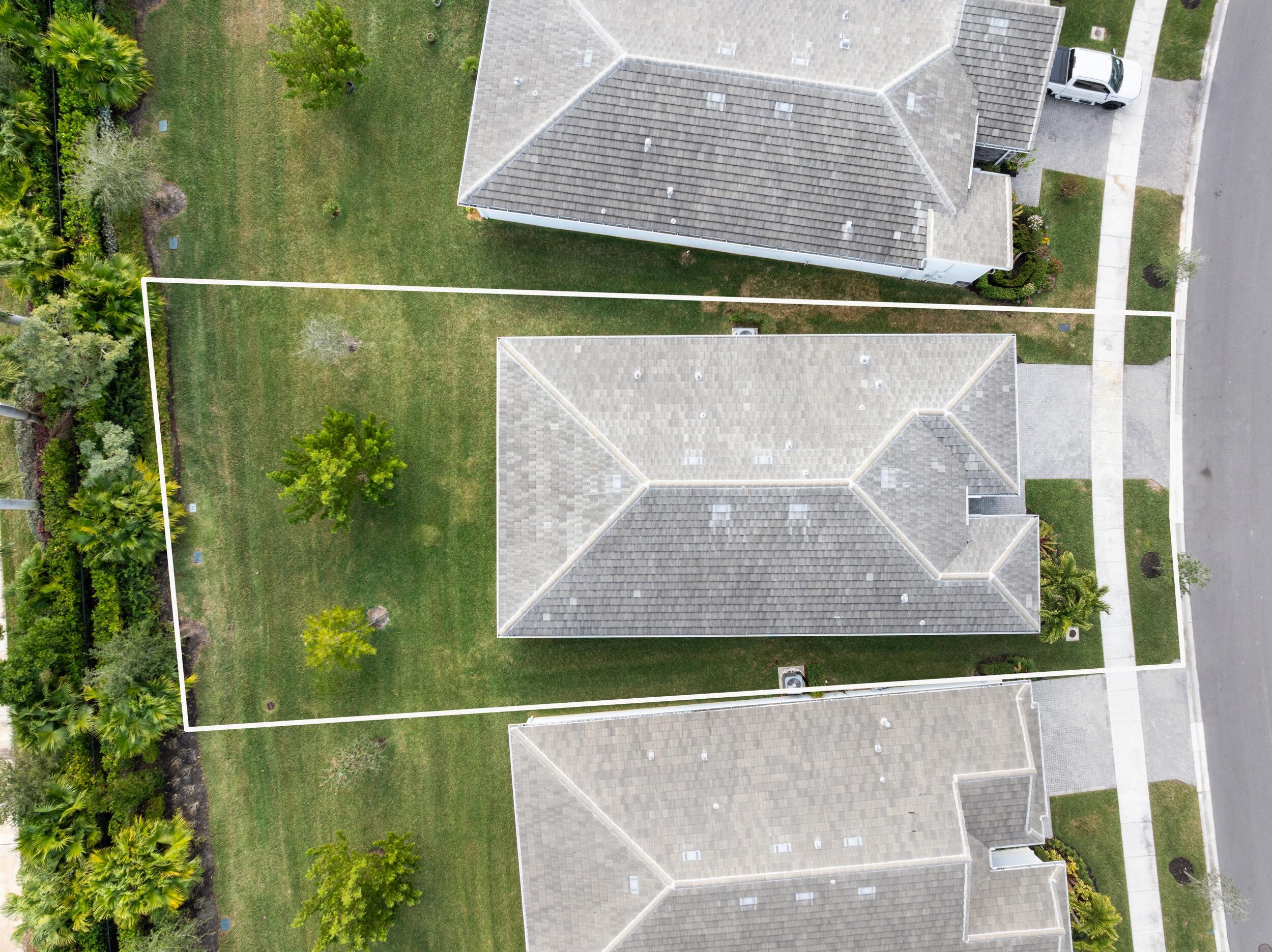 TELARO AT SOUTHERN GROVE - Residential