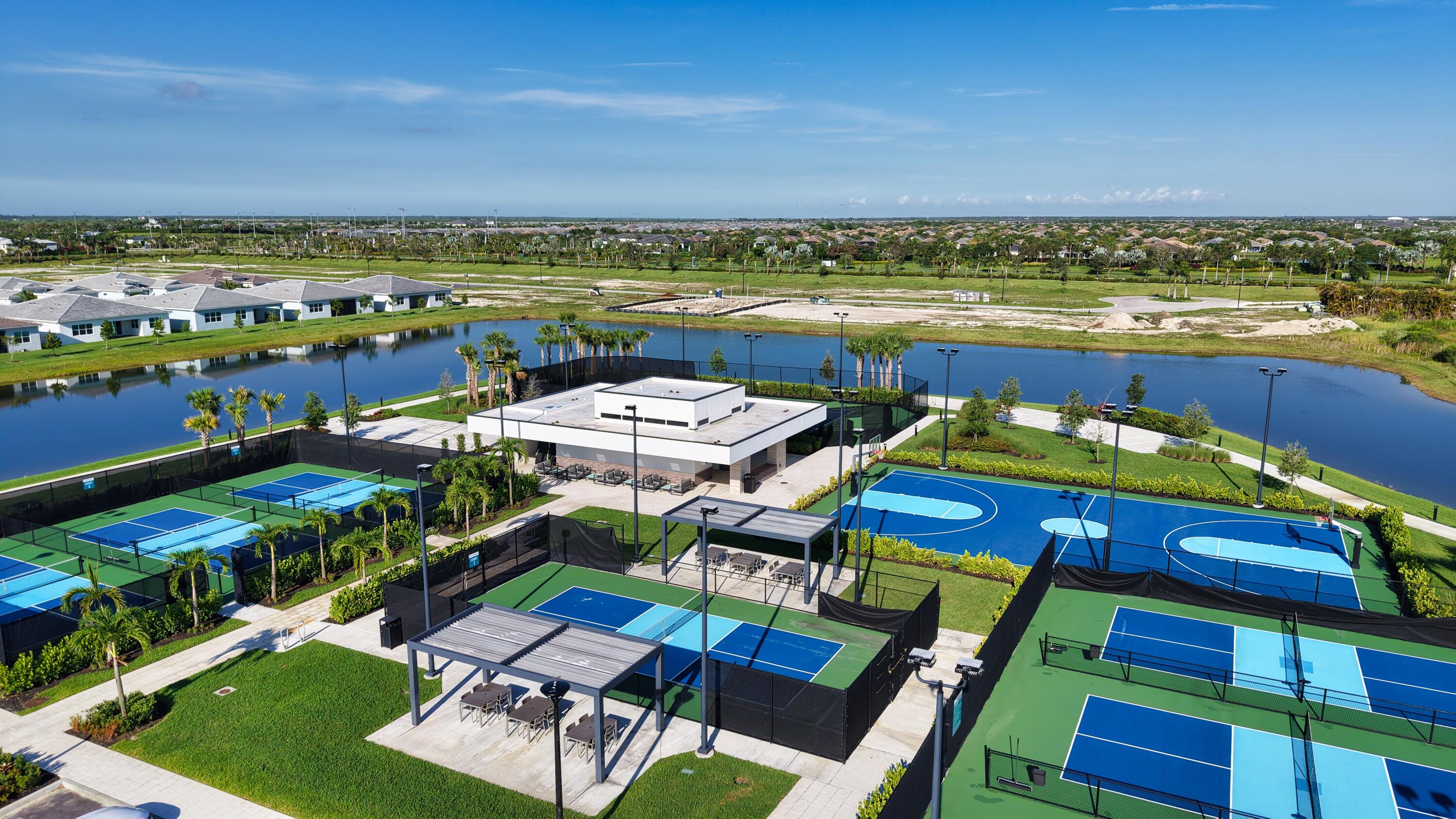 TELARO AT SOUTHERN GROVE - Residential