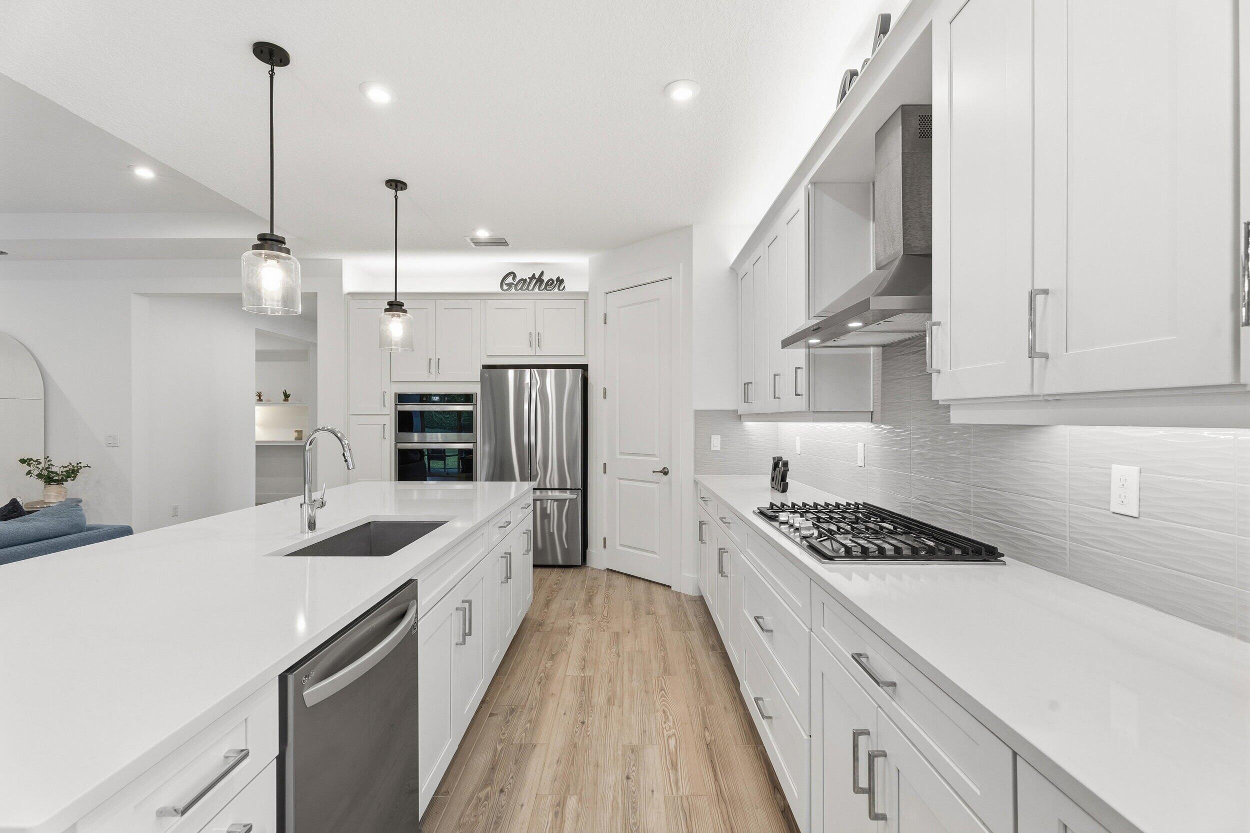 TELARO AT SOUTHERN GROVE - Residential