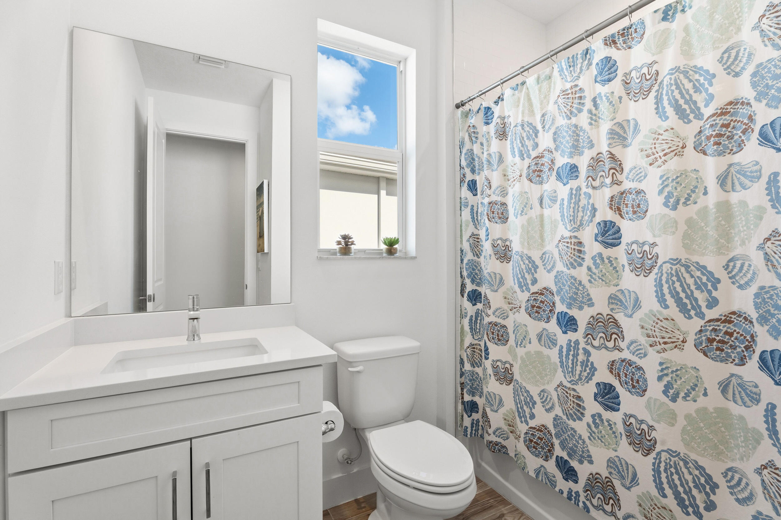 TELARO AT SOUTHERN GROVE - Residential