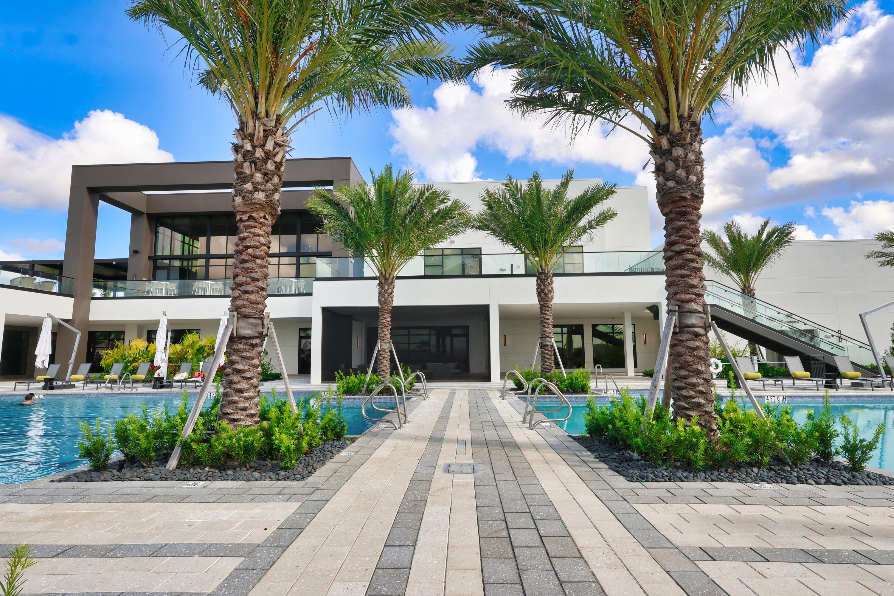 TELARO AT SOUTHERN GROVE - Residential