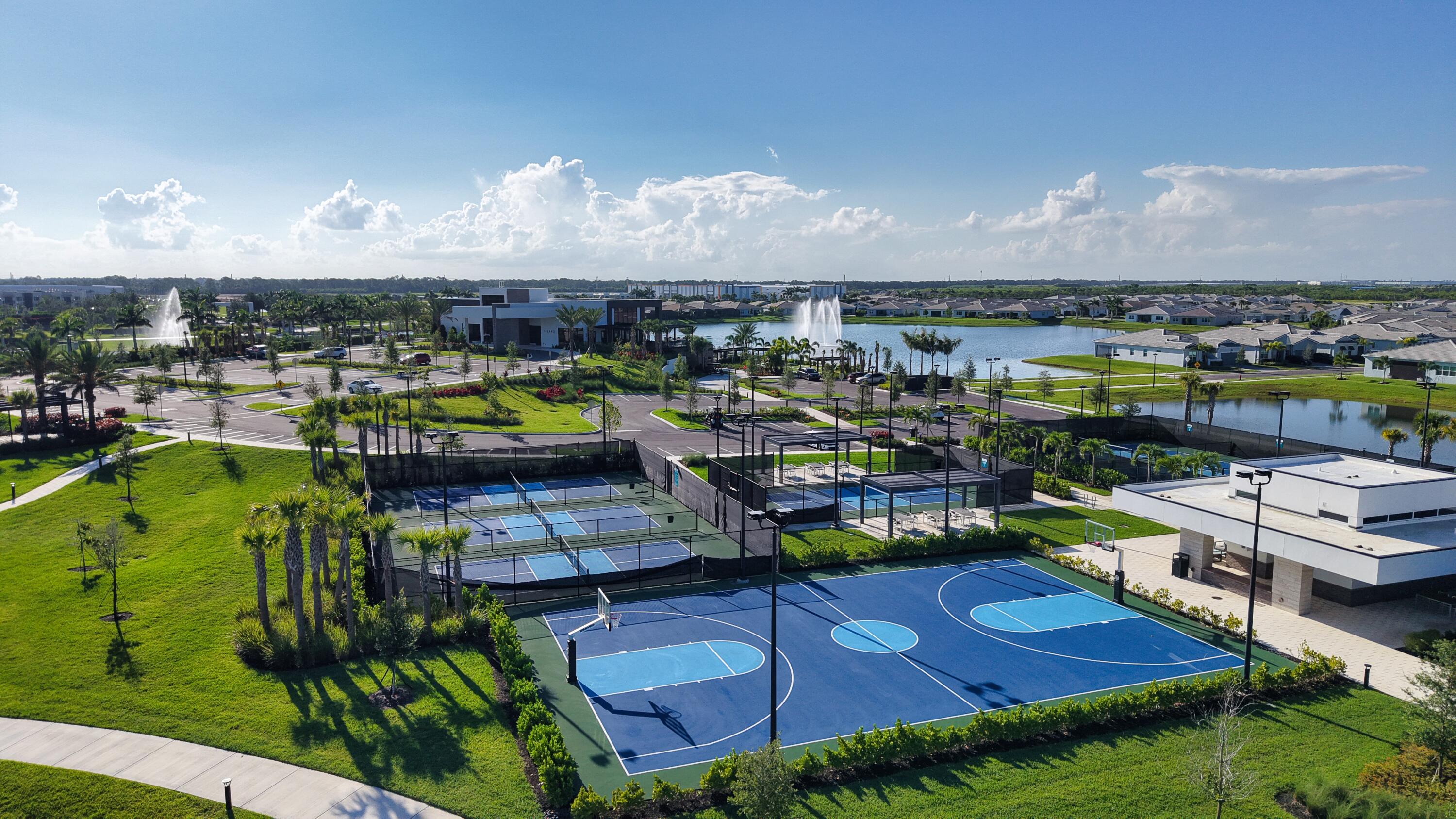 TELARO AT SOUTHERN GROVE - Residential