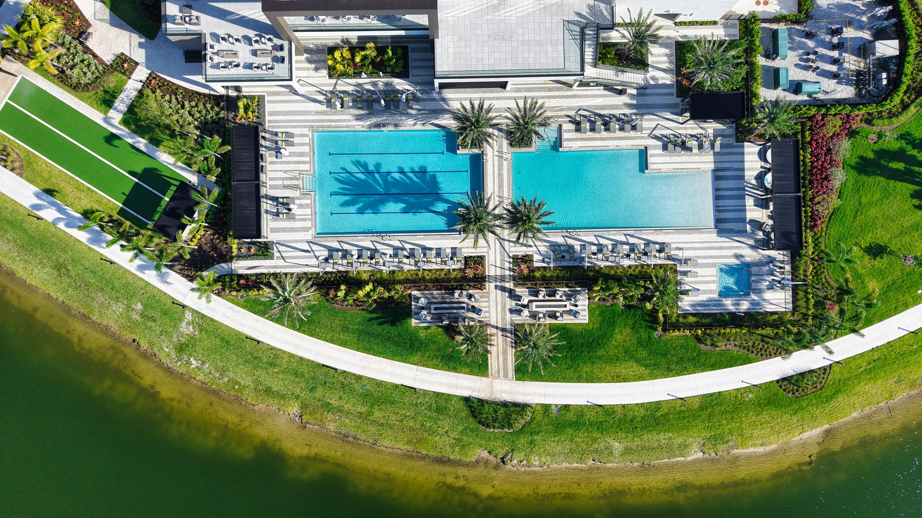 TELARO AT SOUTHERN GROVE - Residential