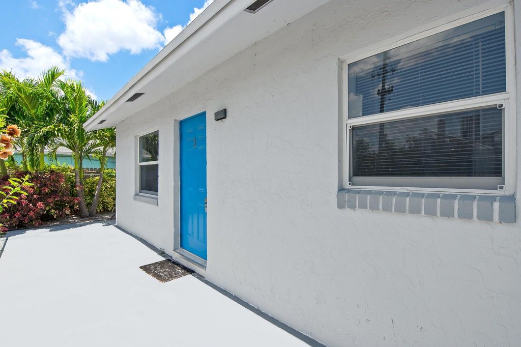 Photo of 1109 NE 6th Avenue, Fort Lauderdale, FL 33304 (MLS # F10499617)