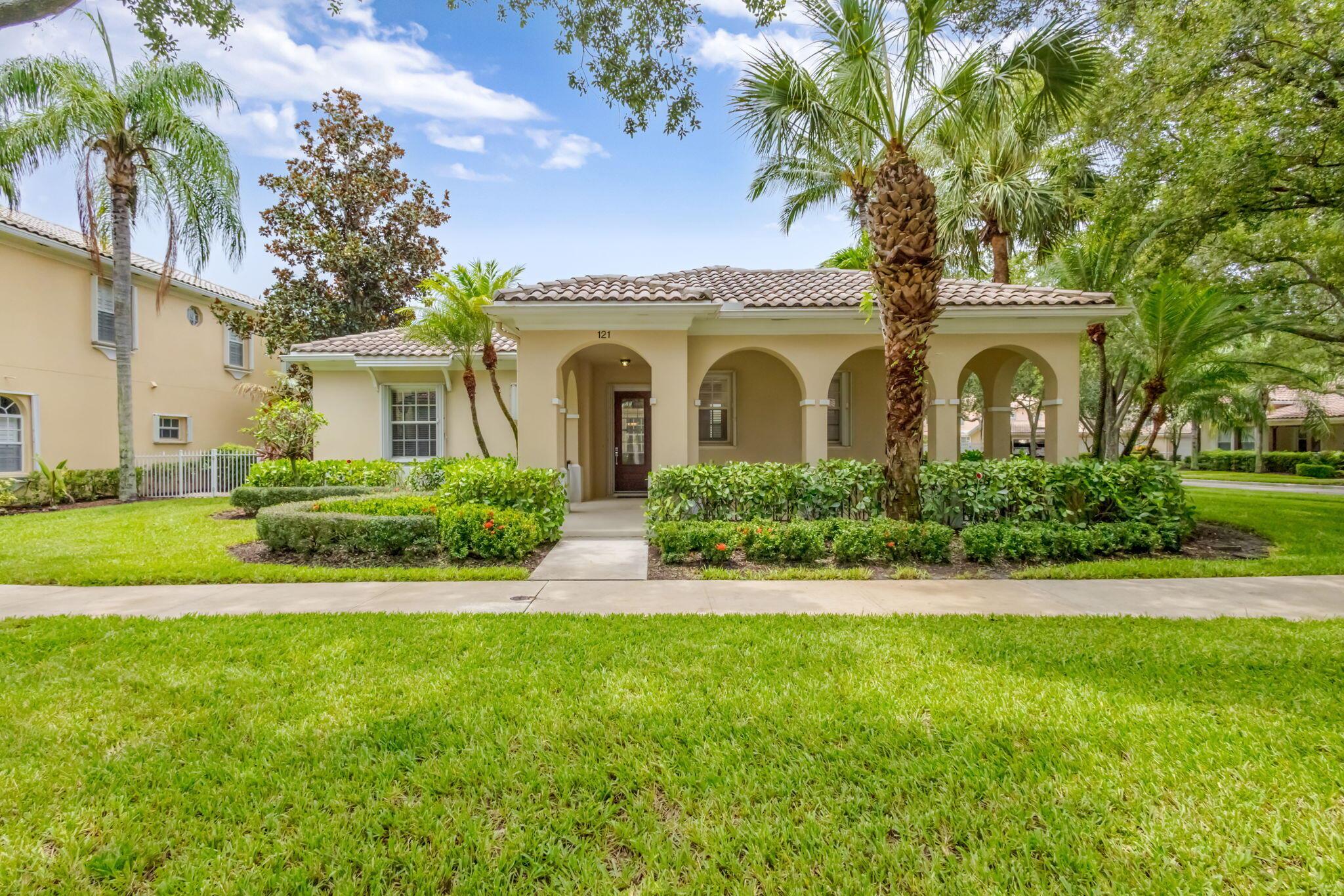 121 Savona Drive
