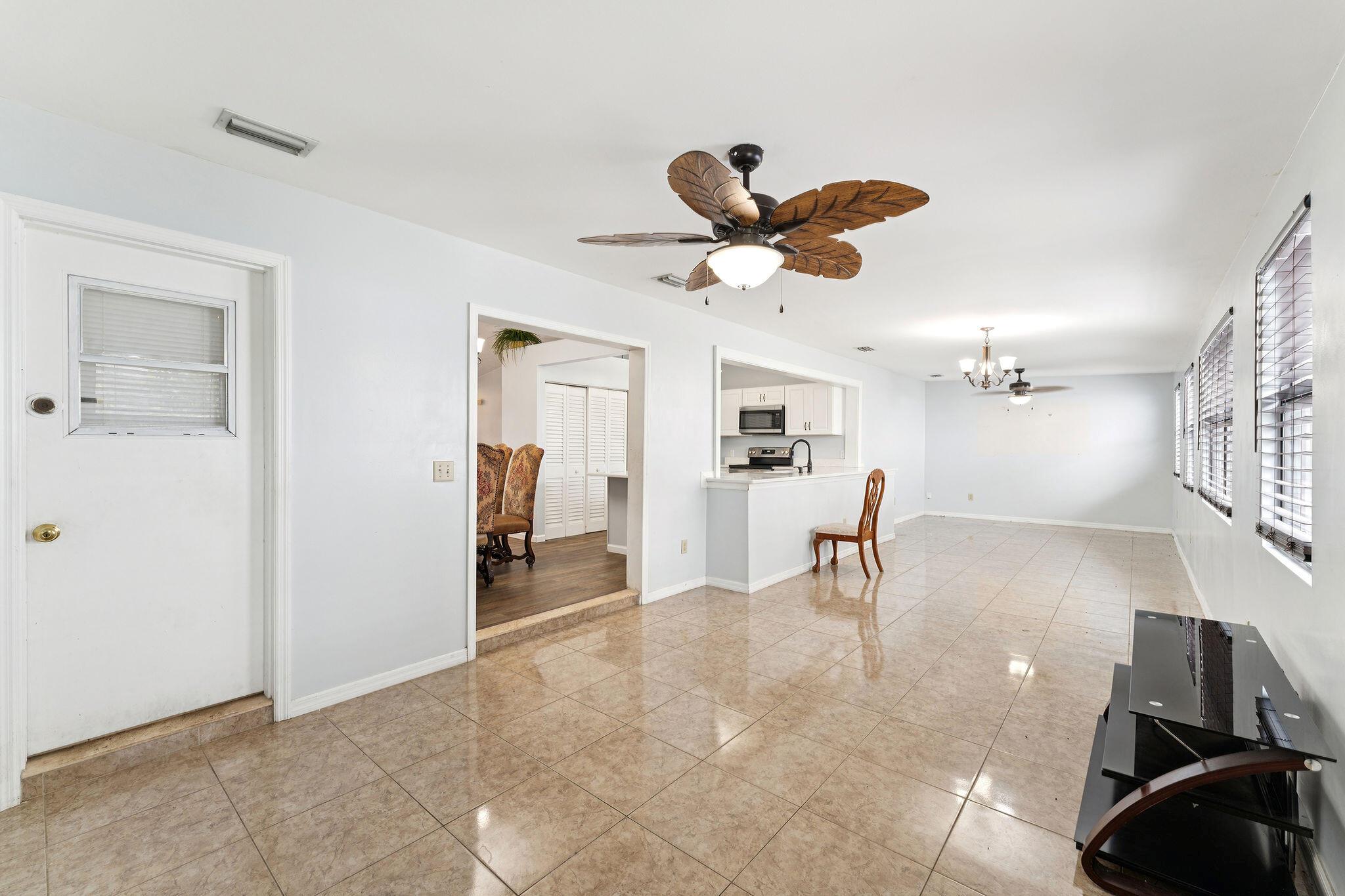 PORT ST LUCIE SECTION 4 - Residential