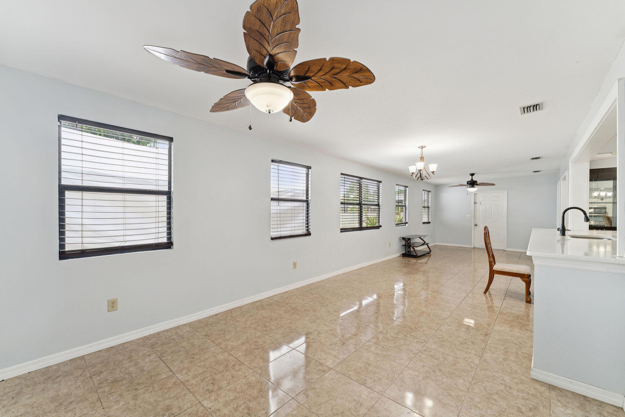 PORT ST LUCIE SECTION 4 - Residential