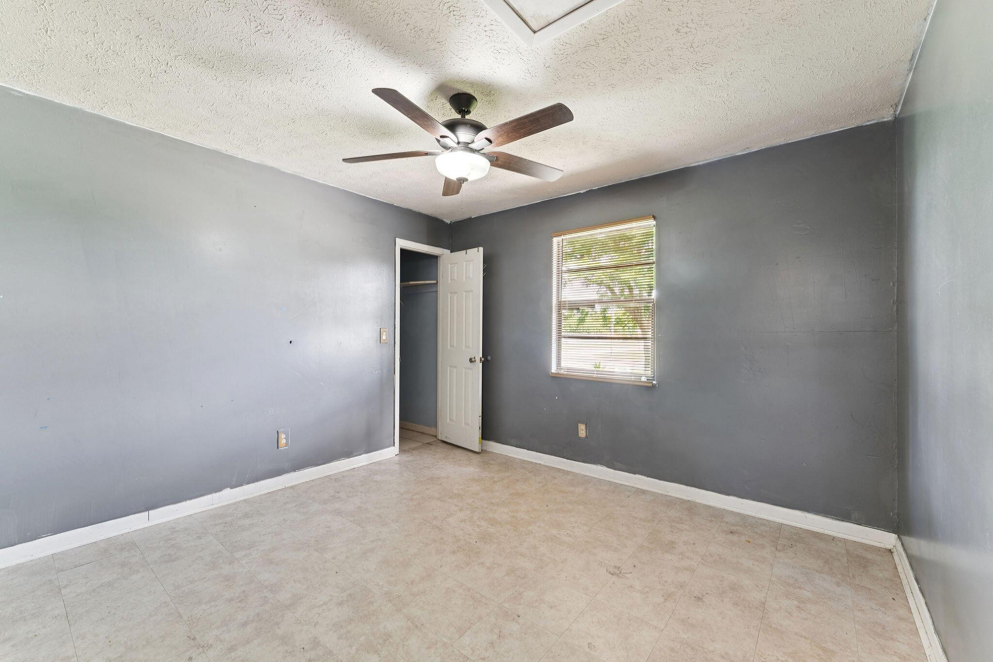 PORT ST LUCIE SECTION 4 - Residential