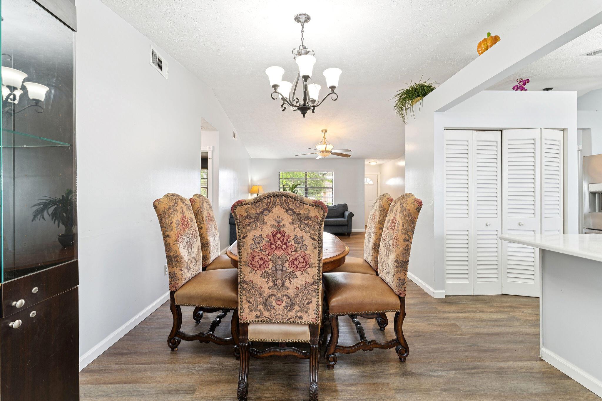 PORT ST LUCIE SECTION 4 - Residential