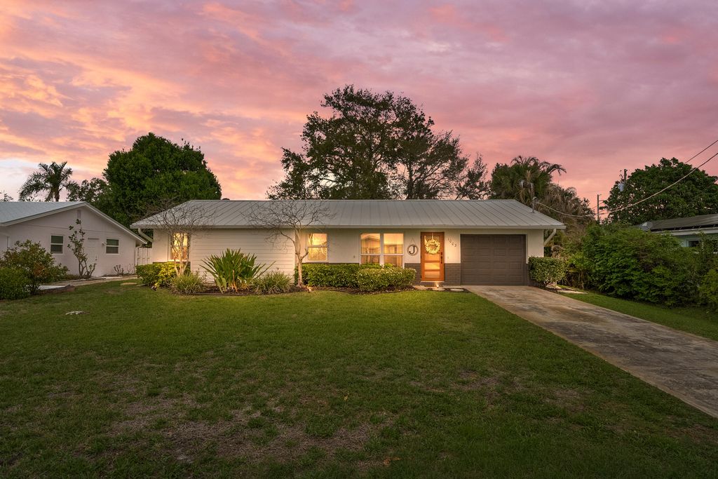 Photo of 1003 NW 16th Place, Stuart, FL 34994 (MLS # B26004096)