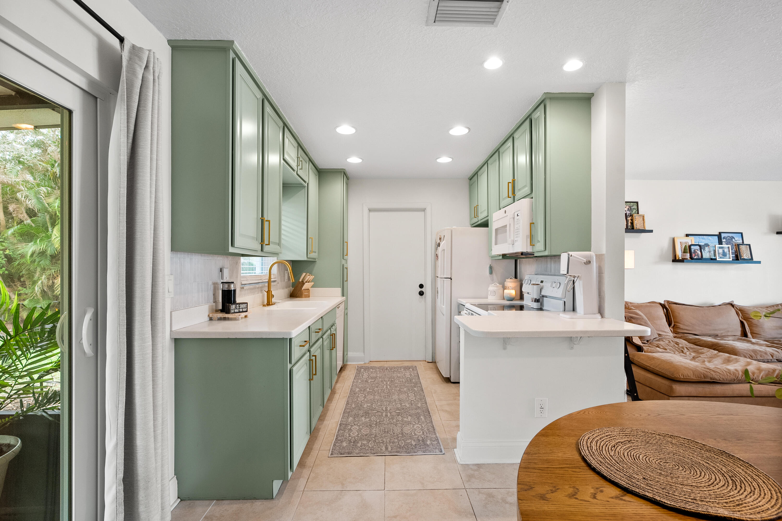 PALM LAKE PARK - Residential