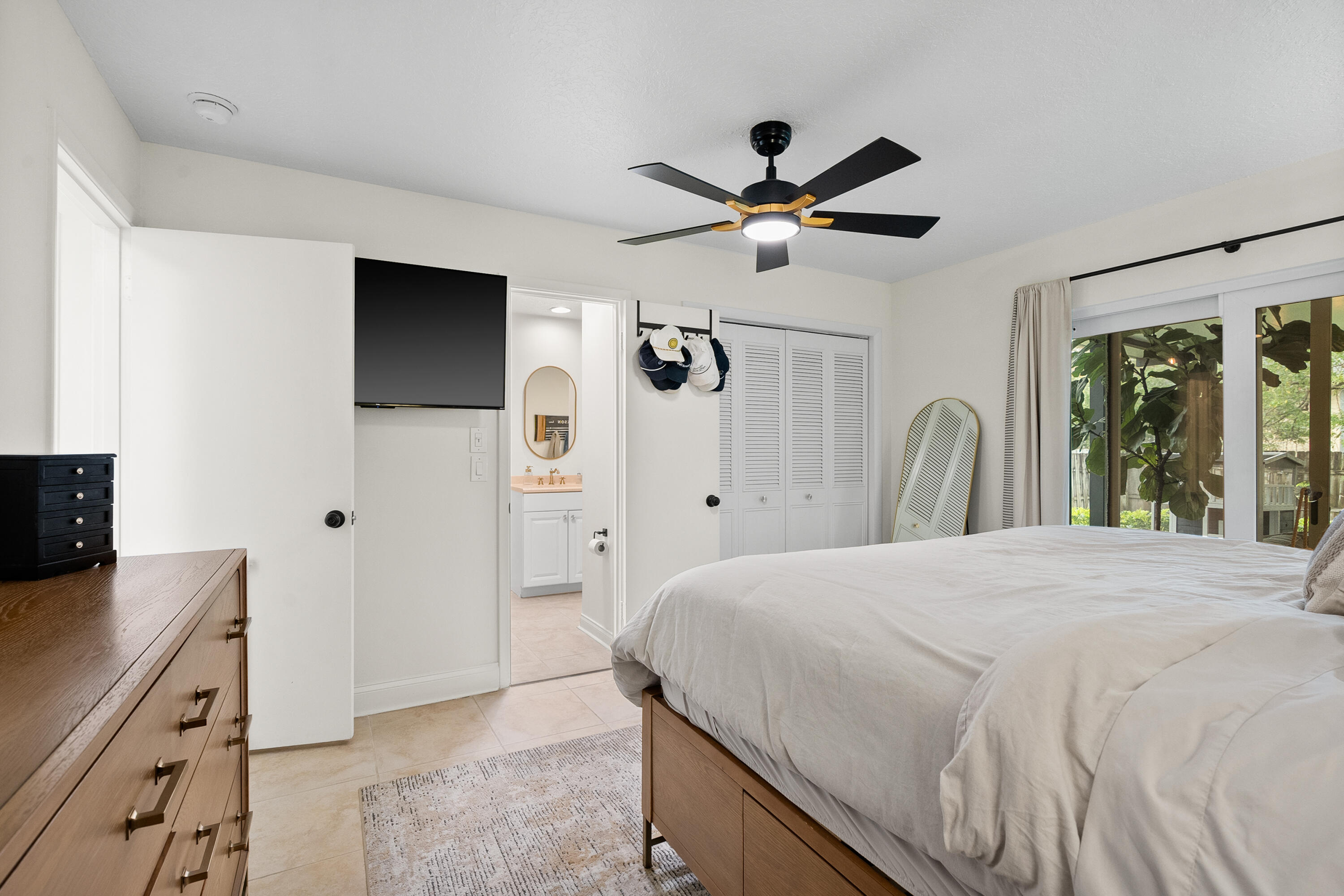 PALM LAKE PARK - Residential