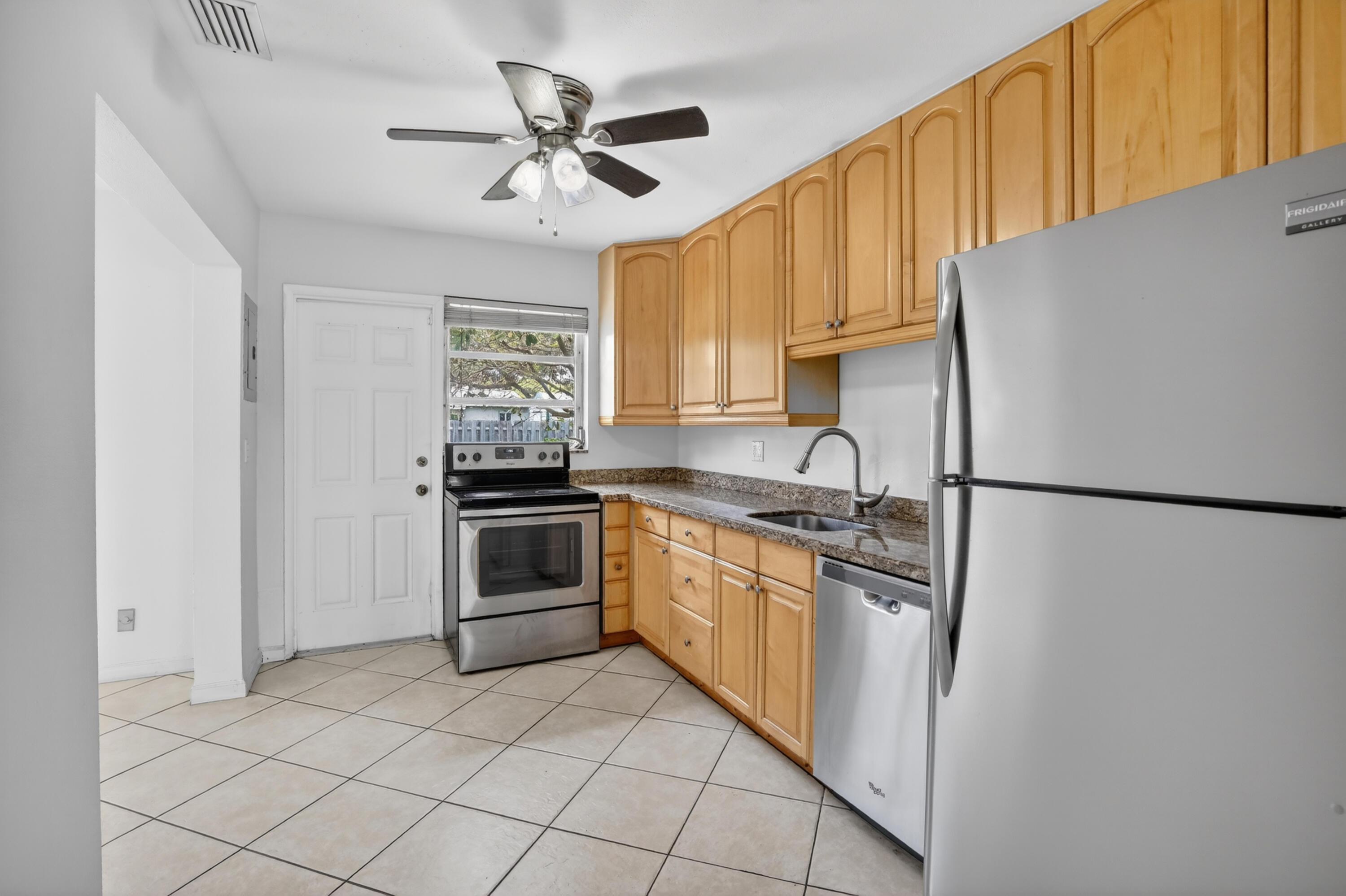 NORTH ANDREWS TERRACE FIRST ADD - Residential