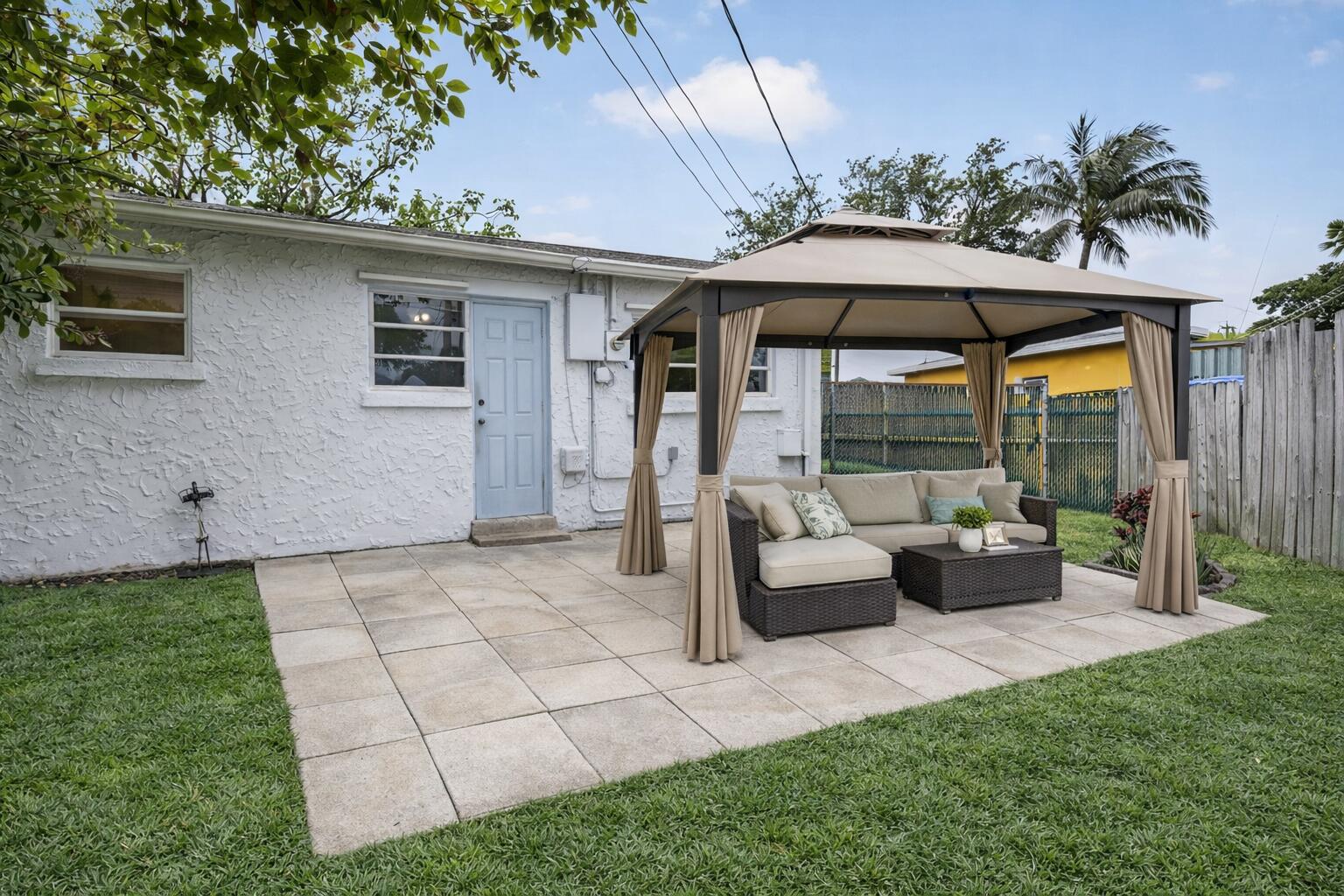 NORTH ANDREWS TERRACE FIRST ADD - Residential