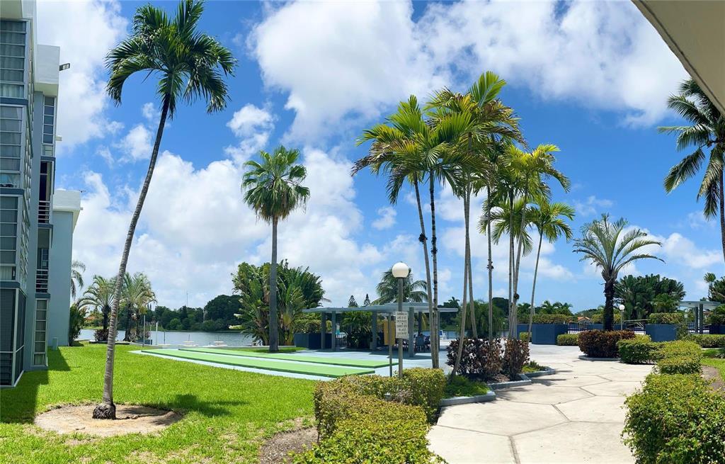879 NE 195th Street Apt 227