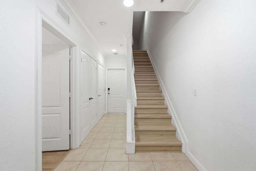 Photo of 601 S Federal Highway #28, Lake Worth Beach, FL 33460 (MLS # R11144912)