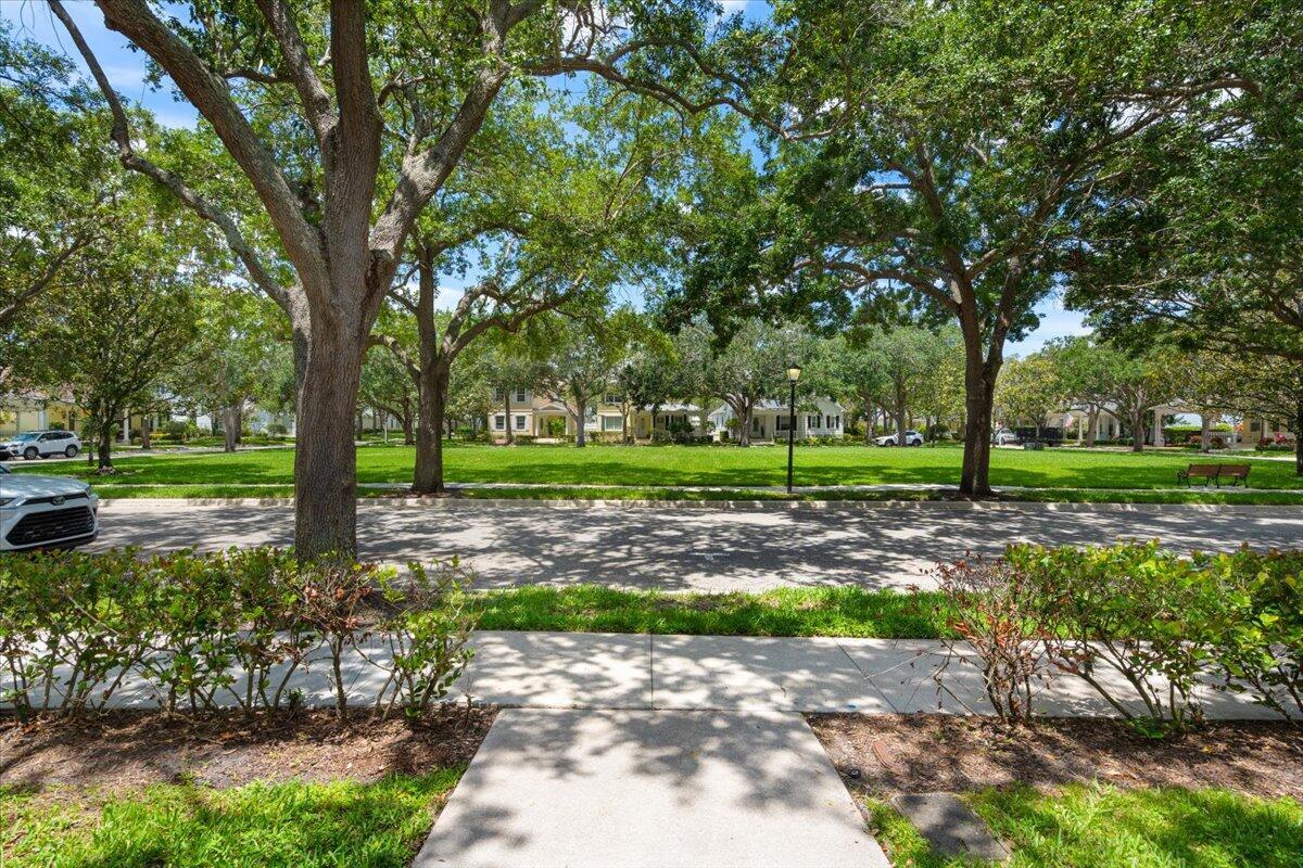119 Bishopwood Drive
