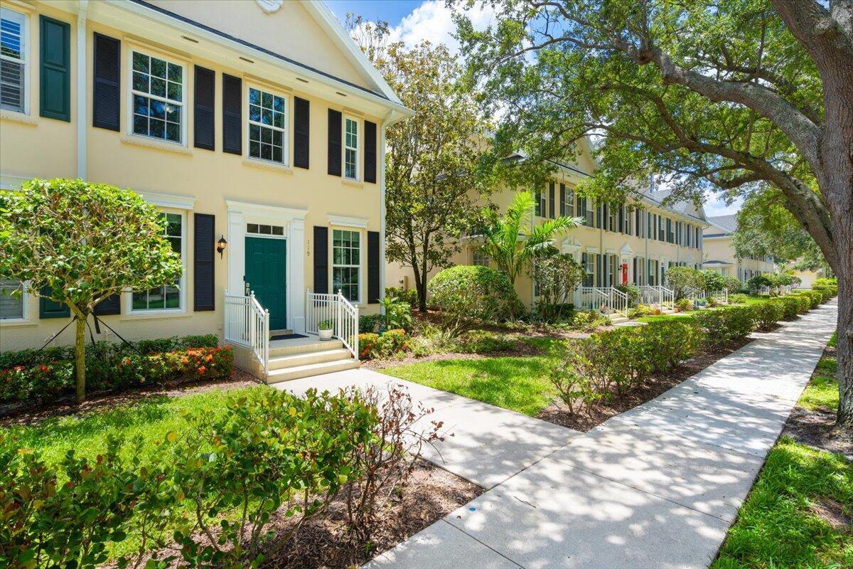 119 Bishopwood Drive