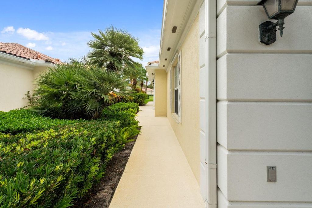 Photo of 649 Hudson Bay Drive, Palm Beach Gardens, FL 33410 (MLS # R11095436)