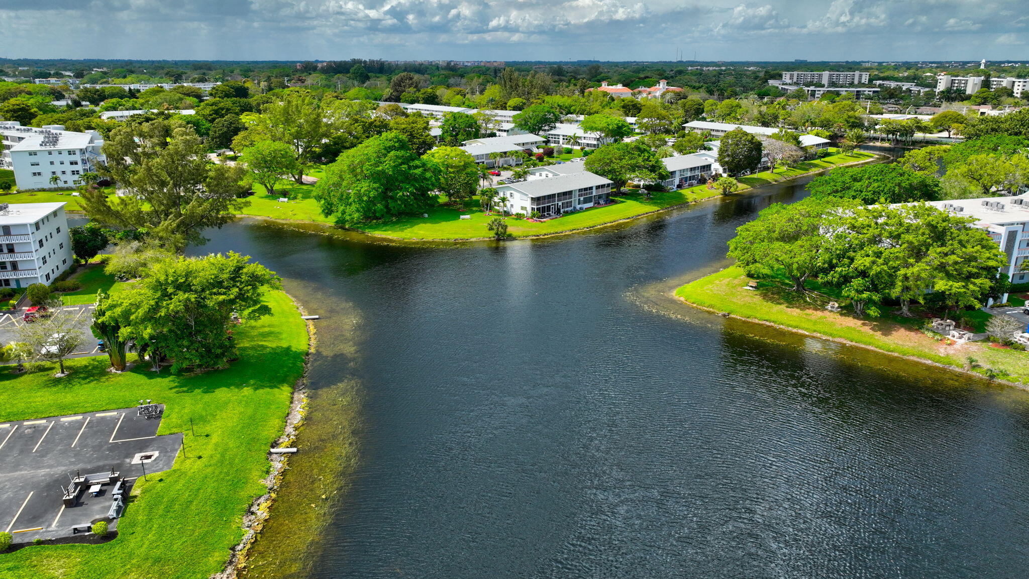 CENTURY VILLAGE  CAMBRIDGE F - Residential