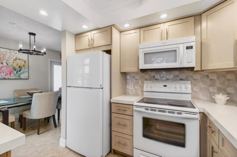 Tiny photo for 1121 Cambridge F, Deerfield Beach, FL 33442 (MLS # B26003729)
