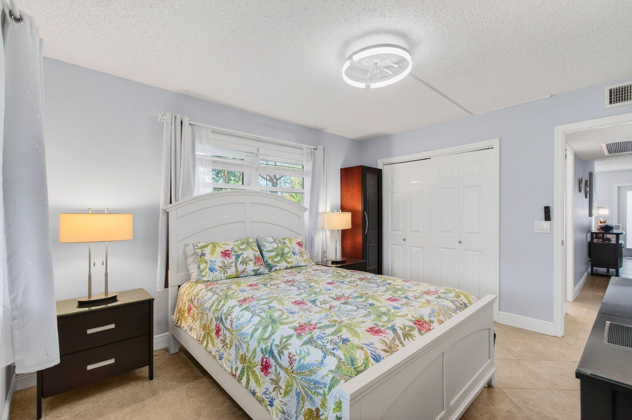 CENTURY VILLAGE  CAMBRIDGE F - Residential