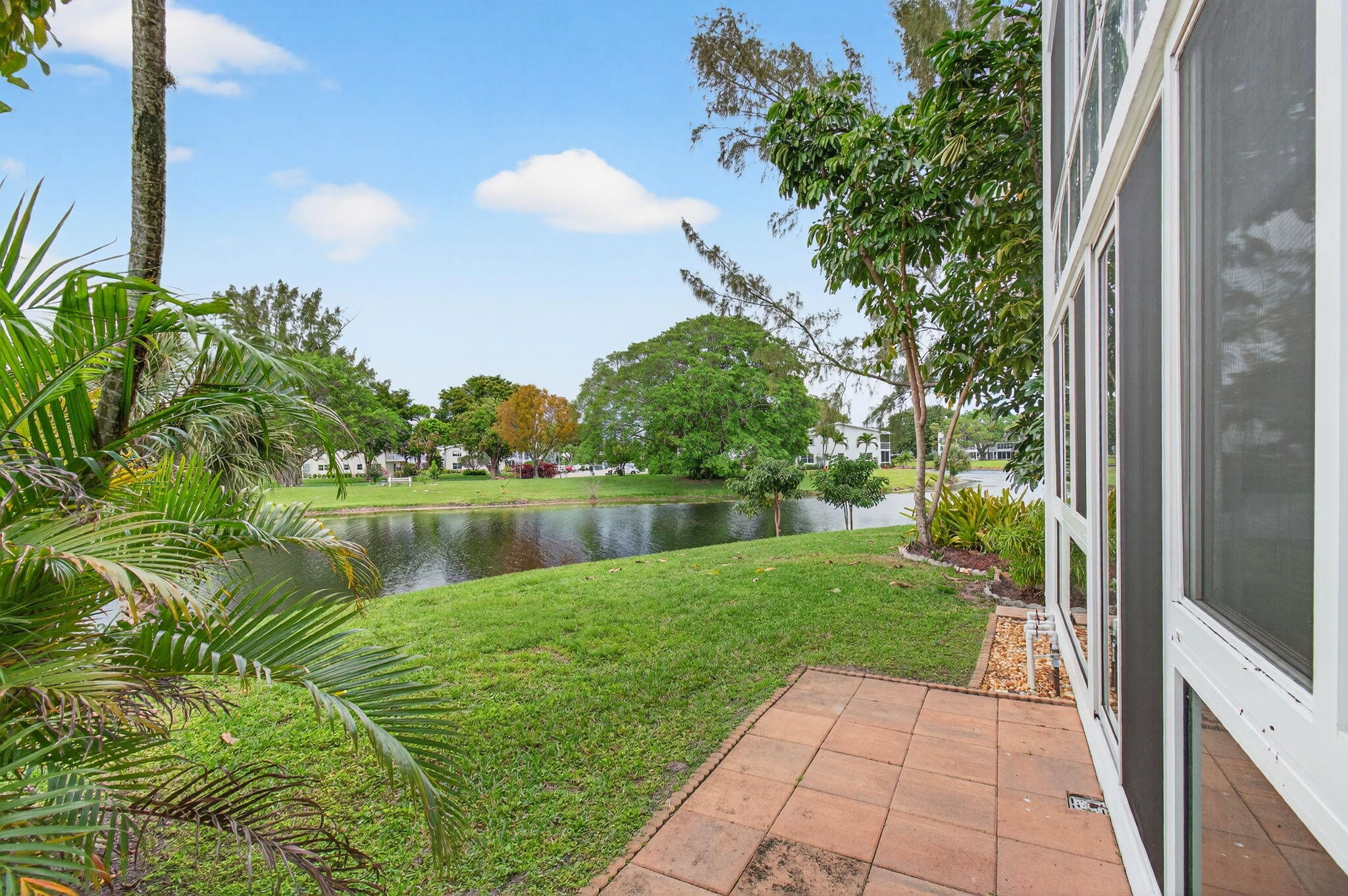 CENTURY VILLAGE  CAMBRIDGE F - Residential