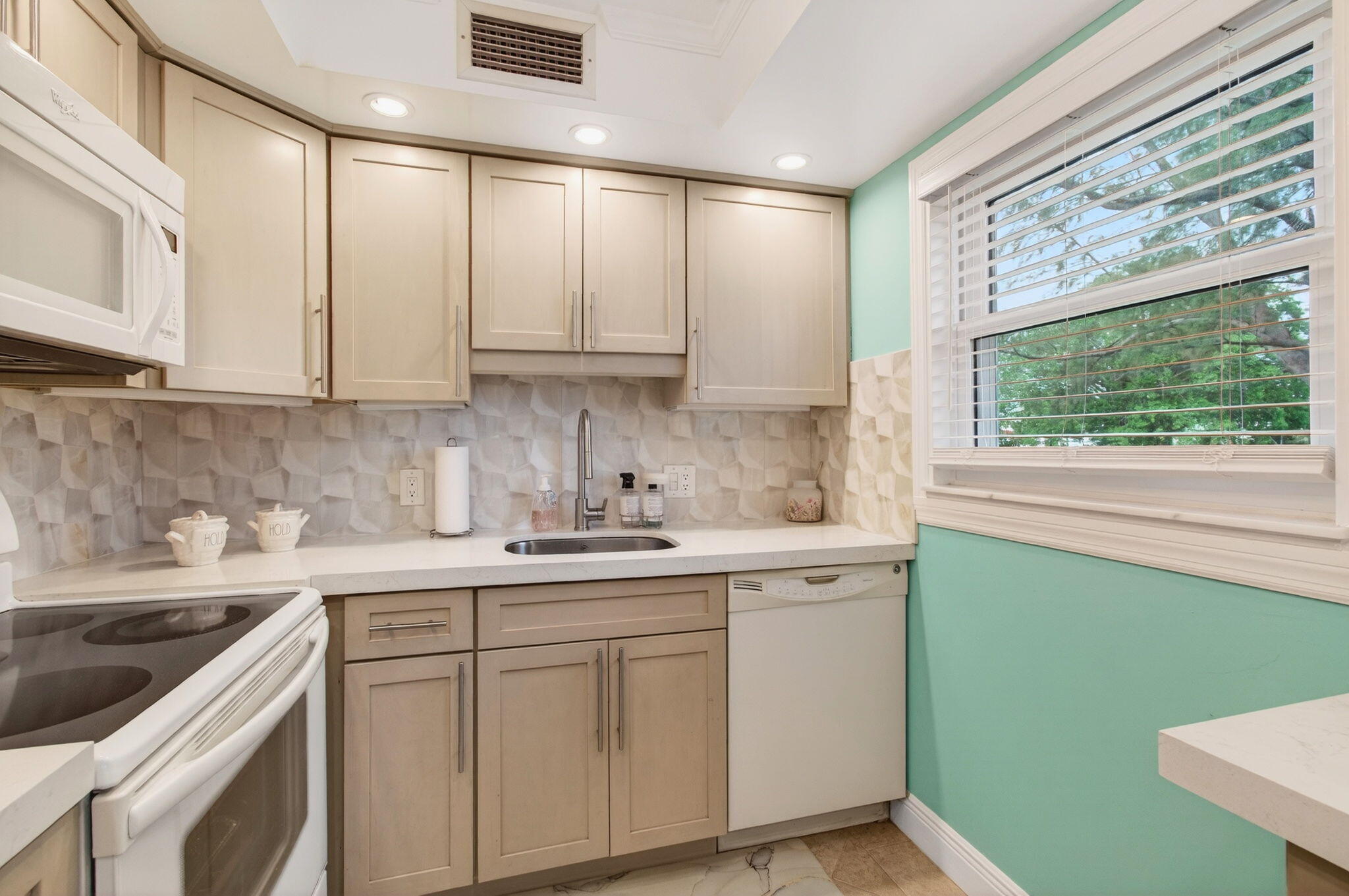 CENTURY VILLAGE  CAMBRIDGE F - Residential