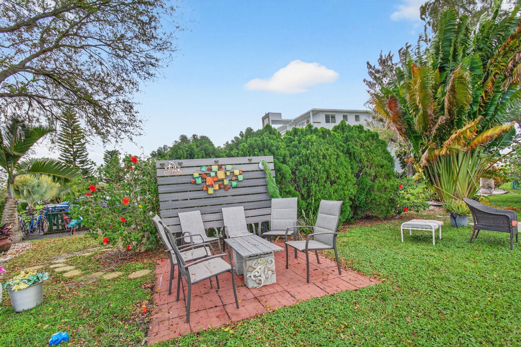 CENTURY VILLAGE  CAMBRIDGE F - Residential