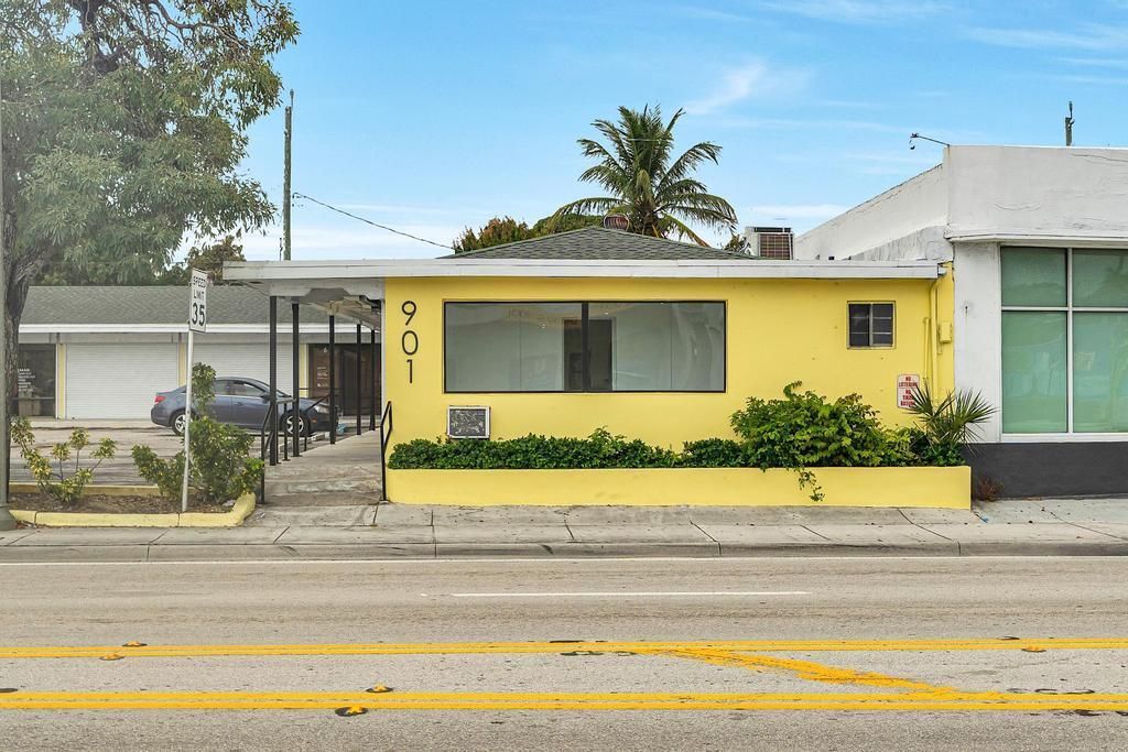 Photo of 901 N Dixie Highway #13-14, Lake Worth Beach, FL (MLS # R11115539)