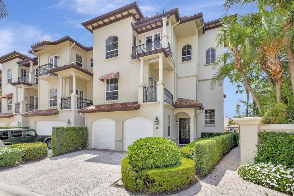 Photo of 1 Marina Gardens Drive, Palm Beach Gardens, FL 33410 (MLS # R10978250)