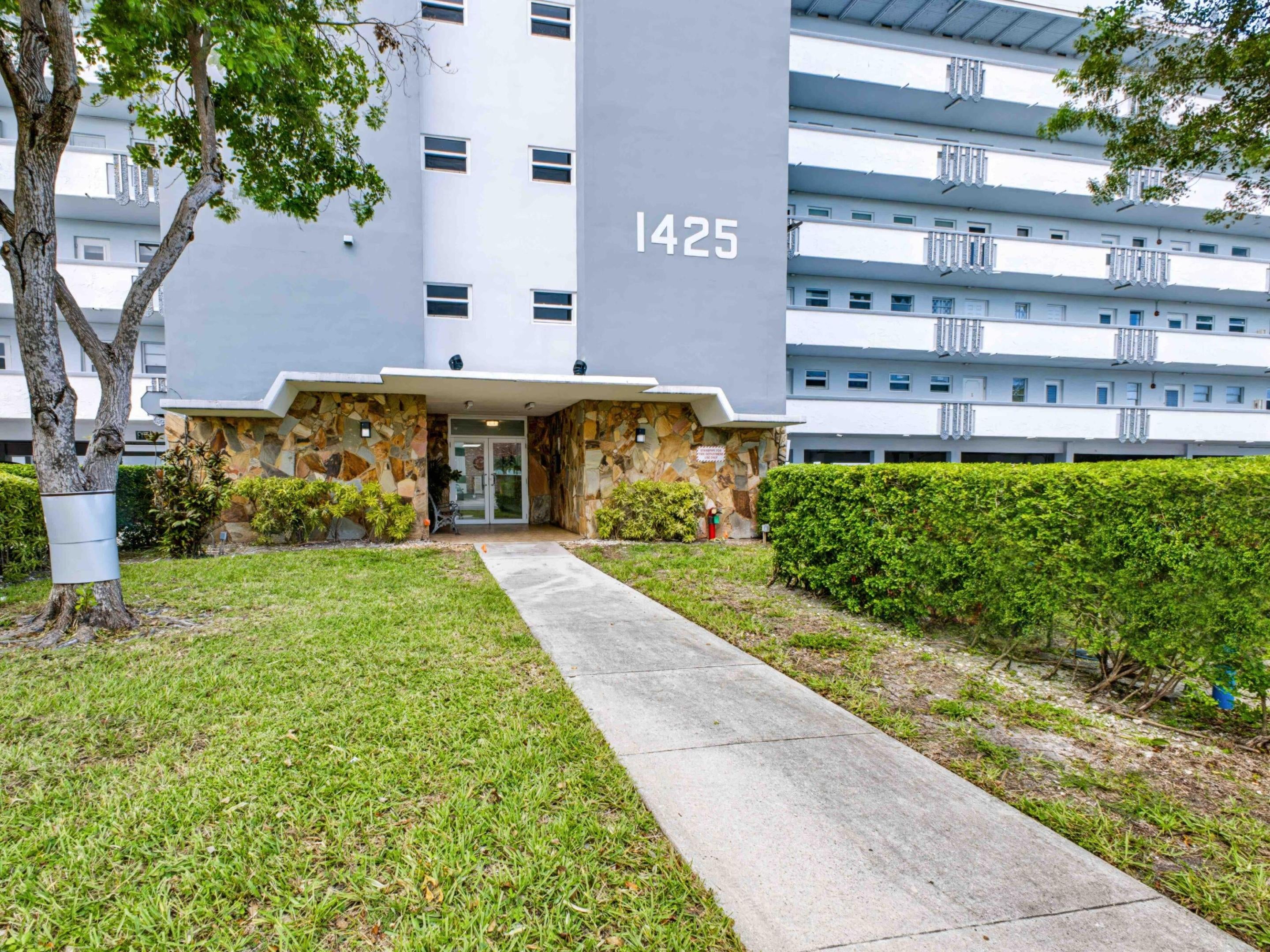 1425 ATLANTIC SHORES Boulevard 307